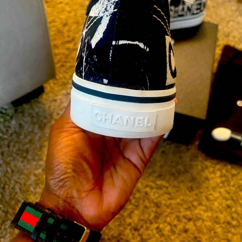 Chanel sneakers - Picture 2 of 5
